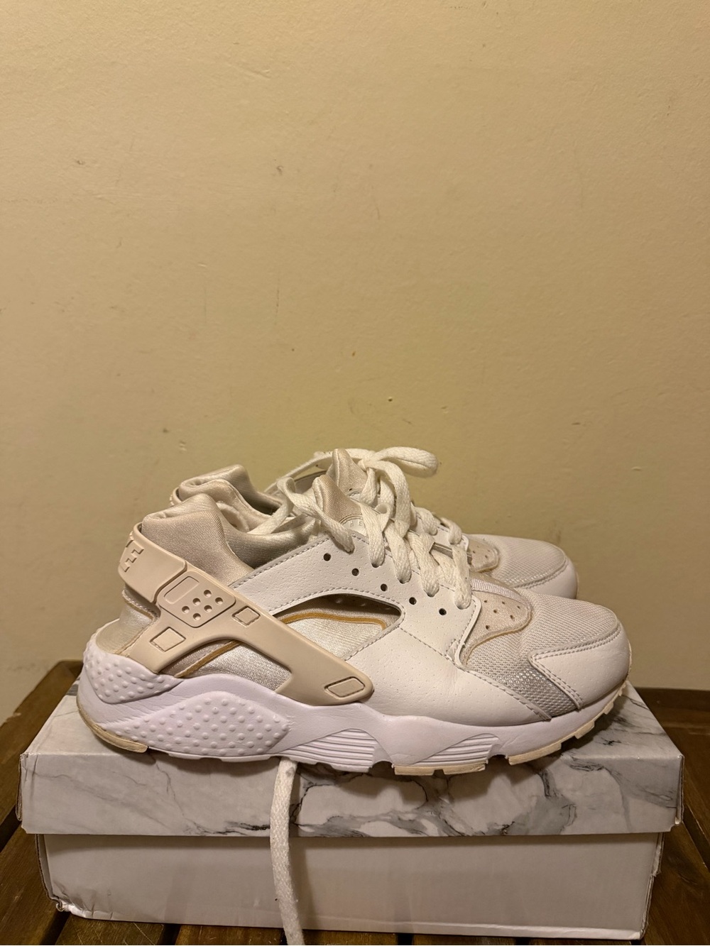 Nike Kids Cream and White Huarache Sneakers